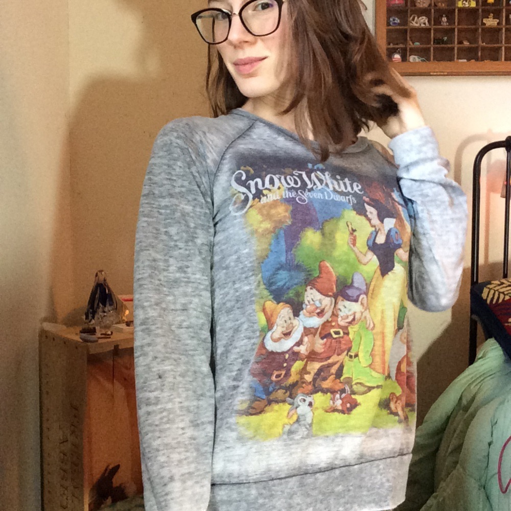 Snow White Sweatshirt Long Sleeve Disney - Picture 4 of 7
